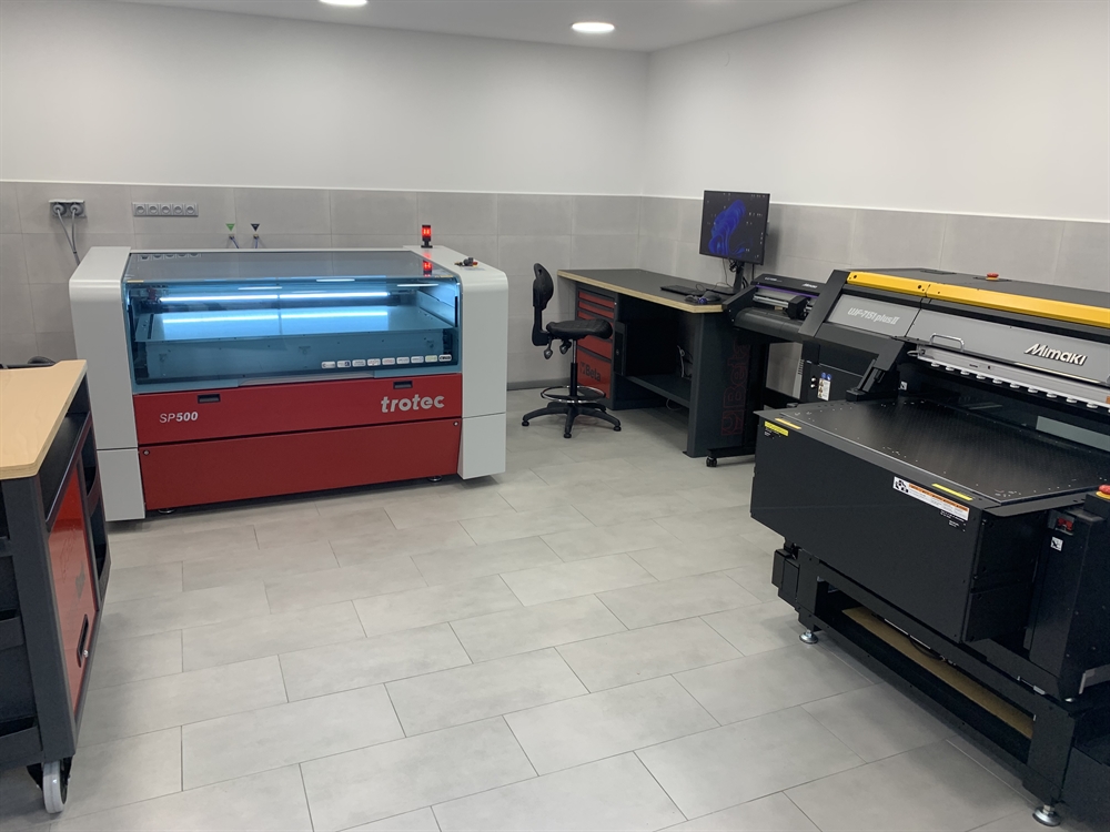 Laser and finishing technologies at R&M PLAST